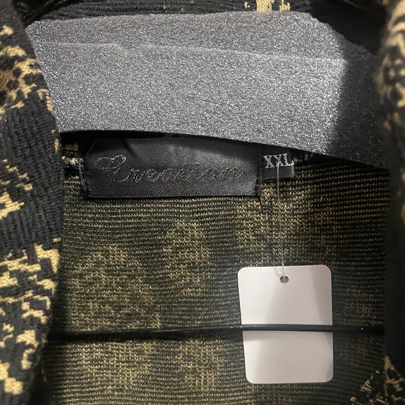 🖤XXL Creation Tunic with Pockets - Picture 3 of 6